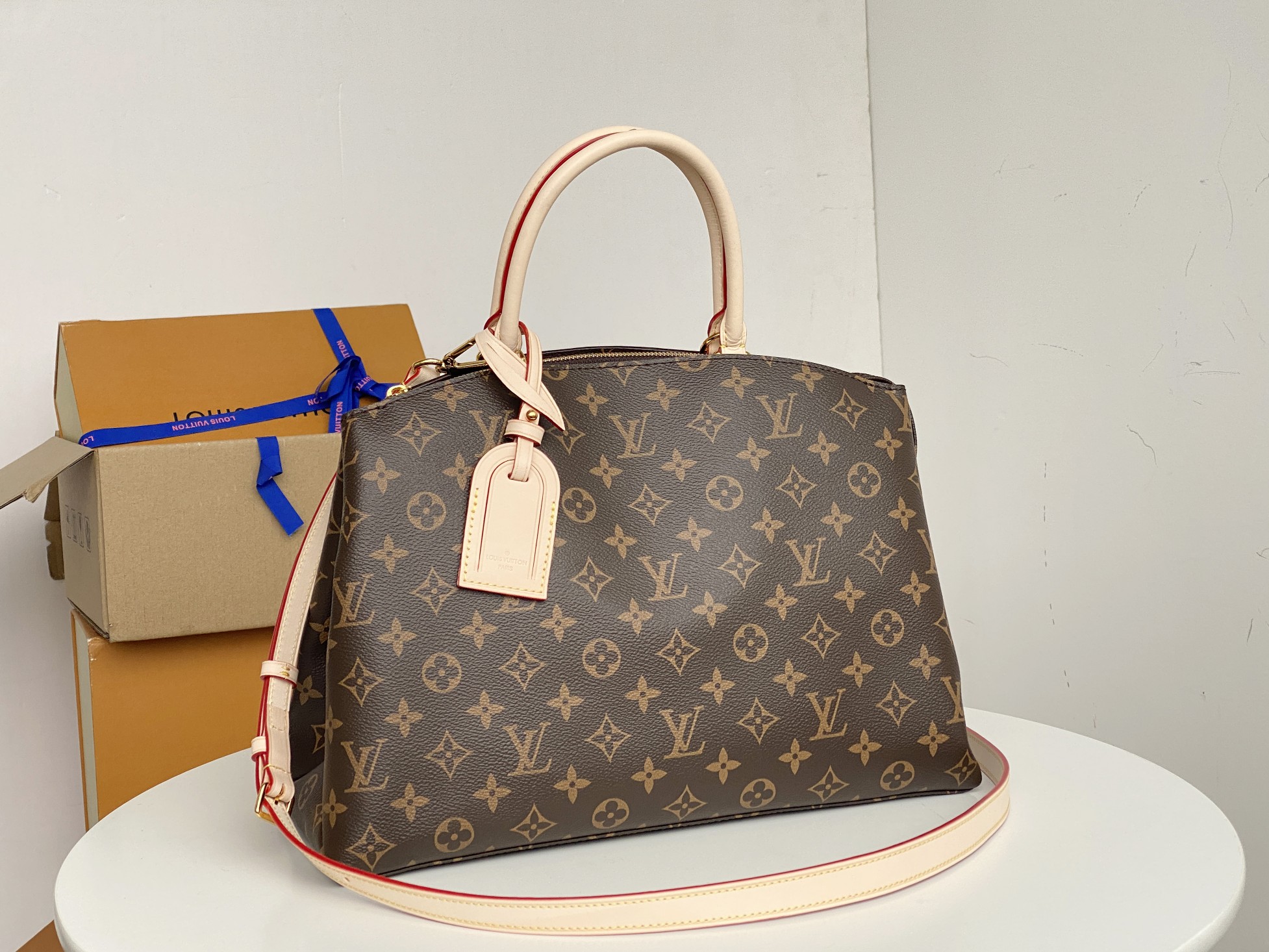 Replica Louis Vuitton Grand Palais/Petit Palais M45900 - Image 2