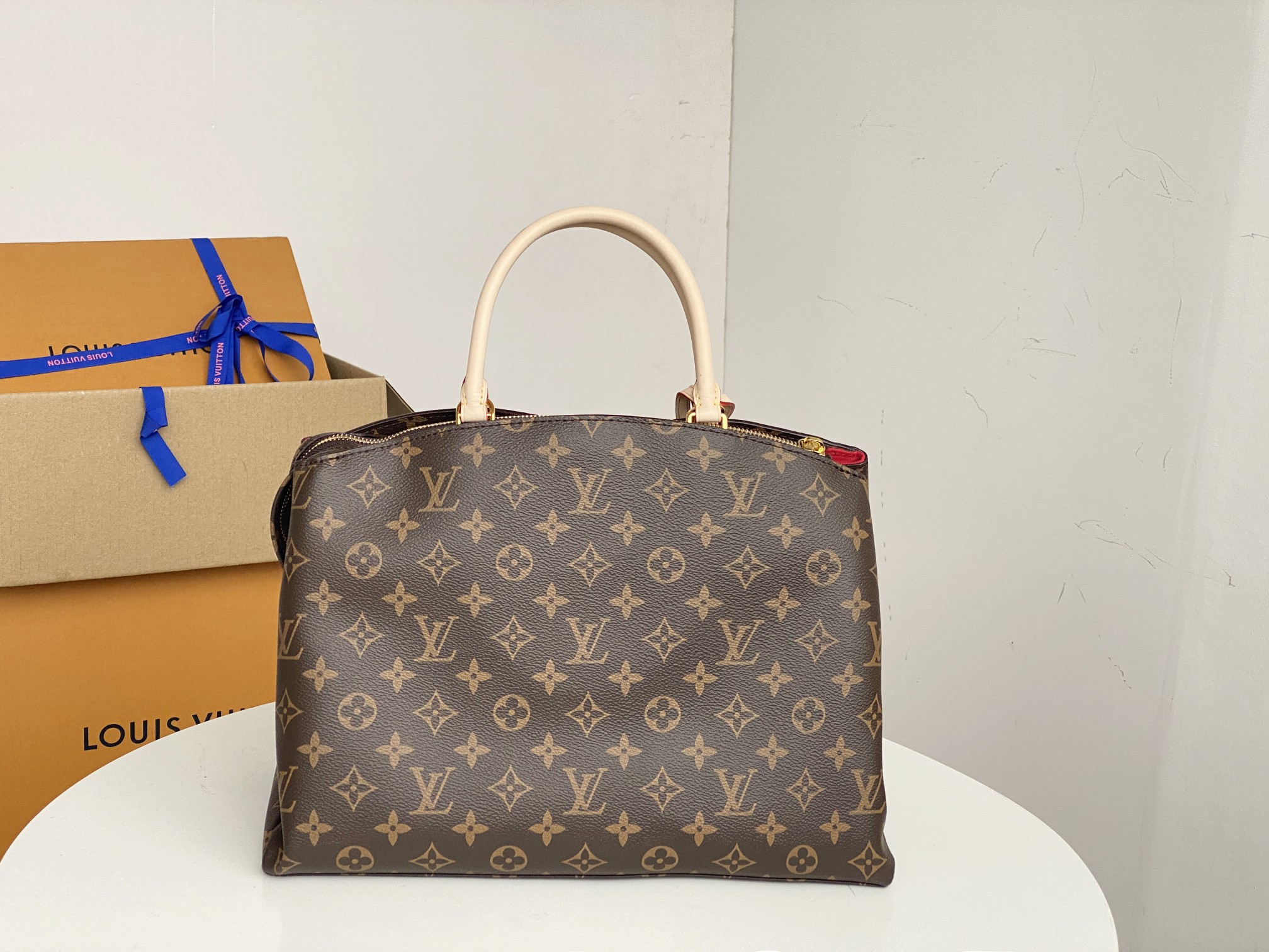 Replica Louis Vuitton Grand Palais/Petit Palais M45900 - Image 3
