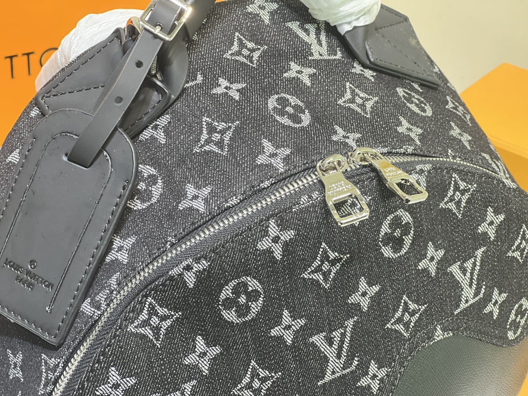 Replica Louis Vuitton Backpack Multipocket M45973 - Image 4