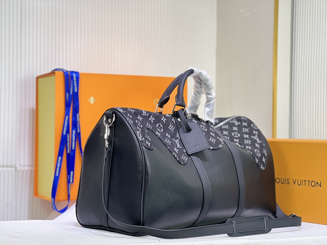 Replica Louis Vuitton Keepall Bandouliere 50 M45975 Black - Image 2