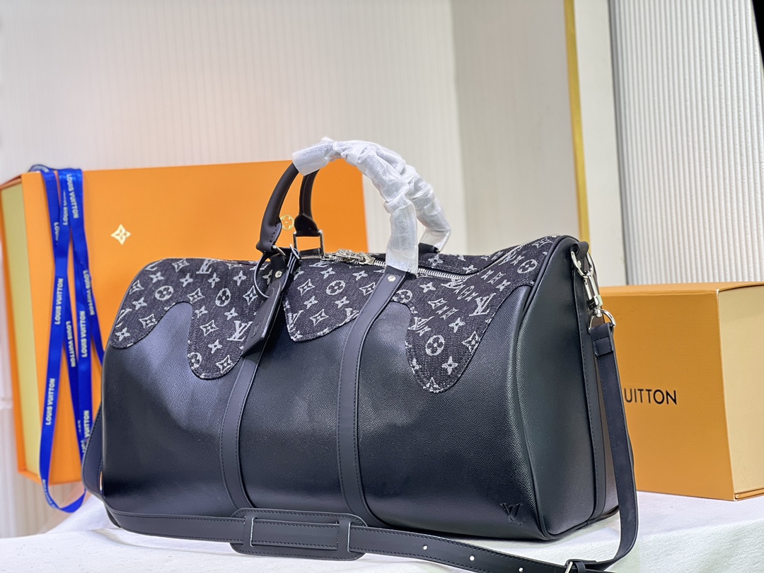 Replica Louis Vuitton Keepall Bandouliere 50 M45975 Black - Image 3