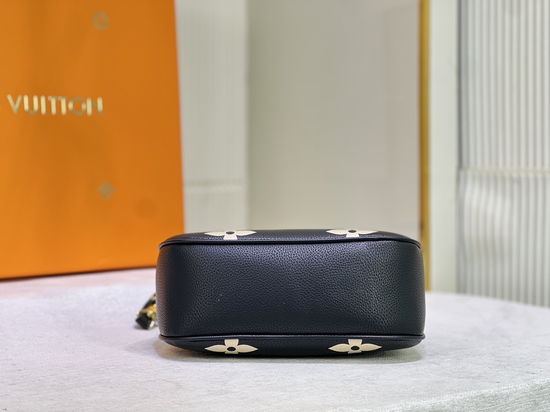 Replica Louis Vuitton Bagatelle Bag Mini Hobo Style - Image 15