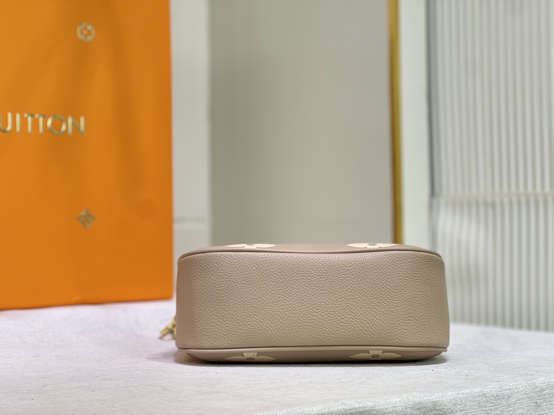 Replica Louis Vuitton Bagatelle Bag Mini Hobo Style - Image 10