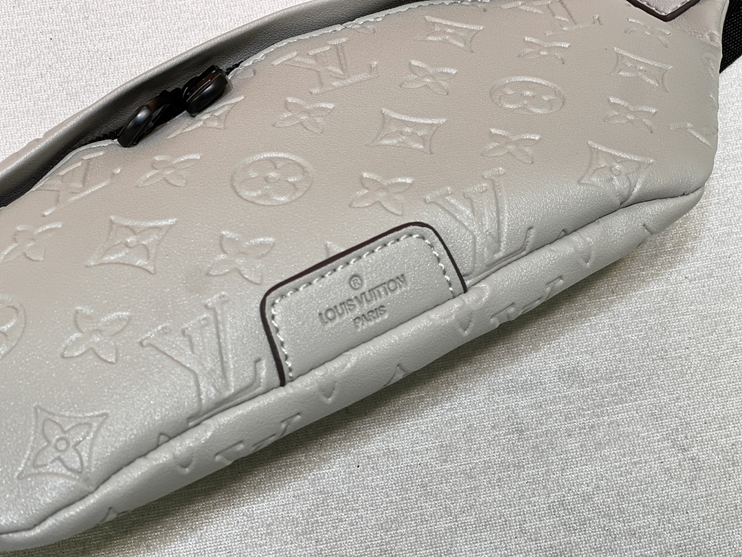 Replica Louis Vuitton Discovery Bumbag Pm Grey - Image 4