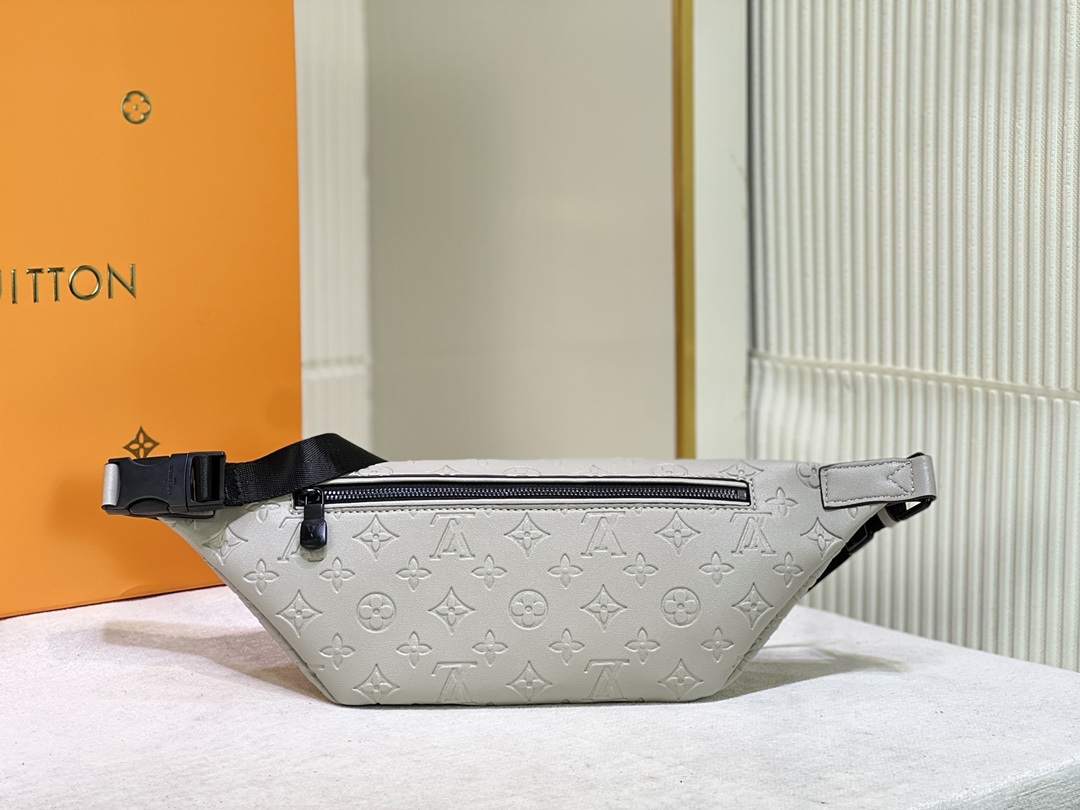 Replica Louis Vuitton Discovery Bumbag Pm Grey - Image 5