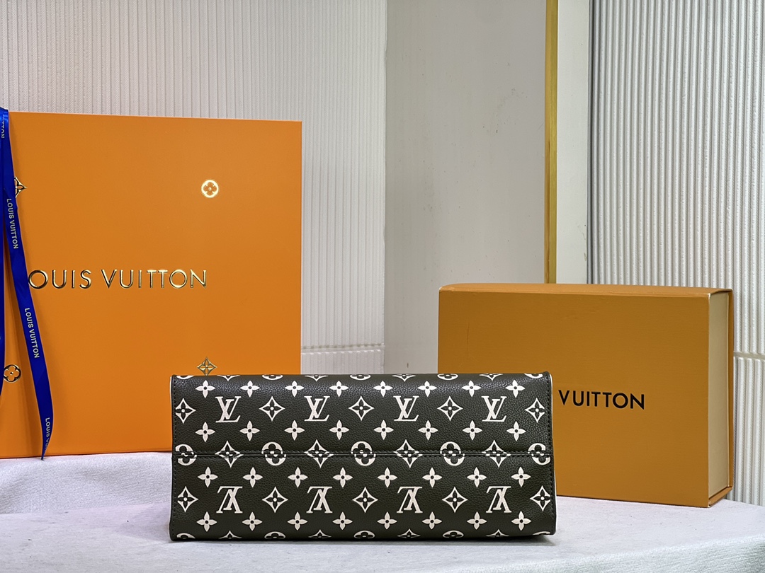 Replica Louis Vuitton Monogram A4 Leather Onthego Totes - Image 15
