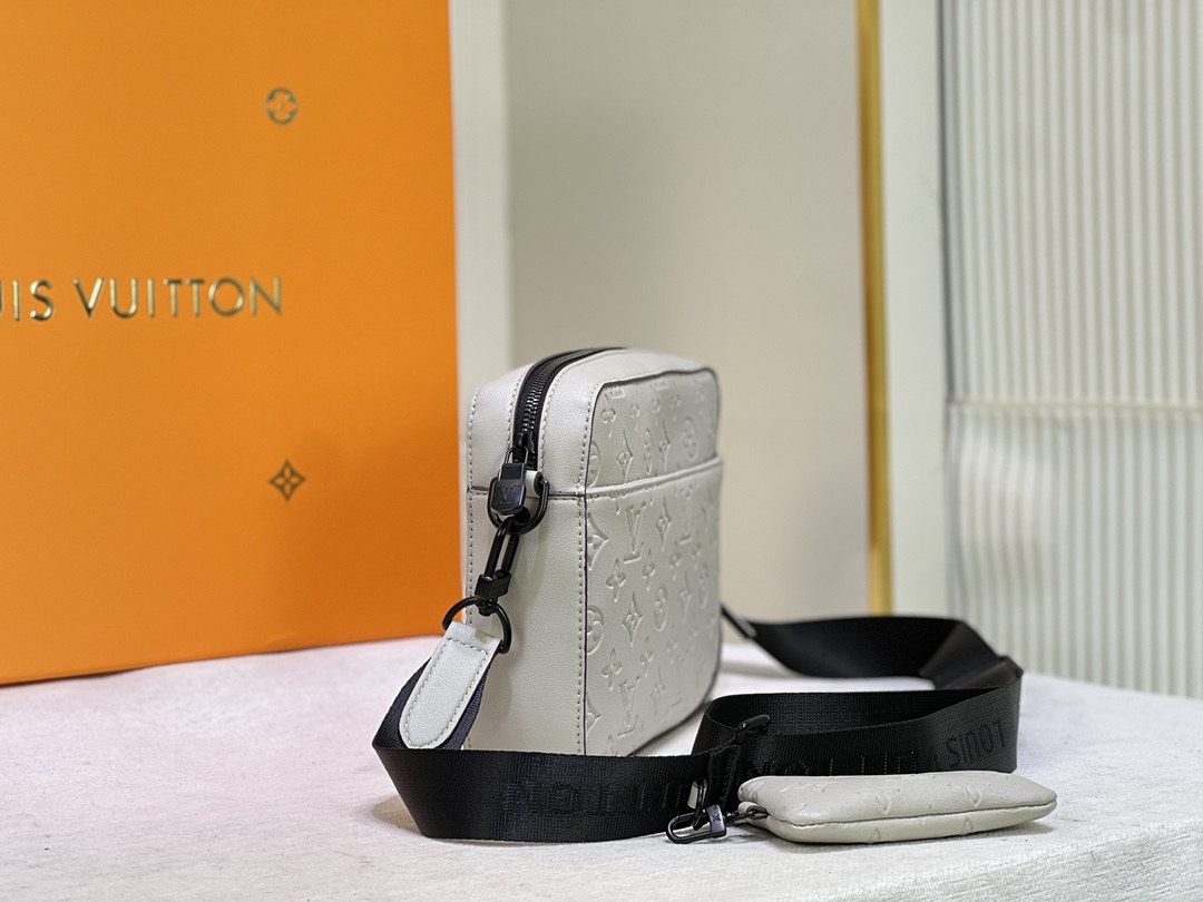Replica Louis Vuitton Duo Messenger - Image 2