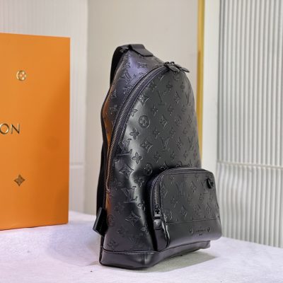 Alternative view of Replica Louis Vuitton Monogram Shadow Racer Slingbag M46107