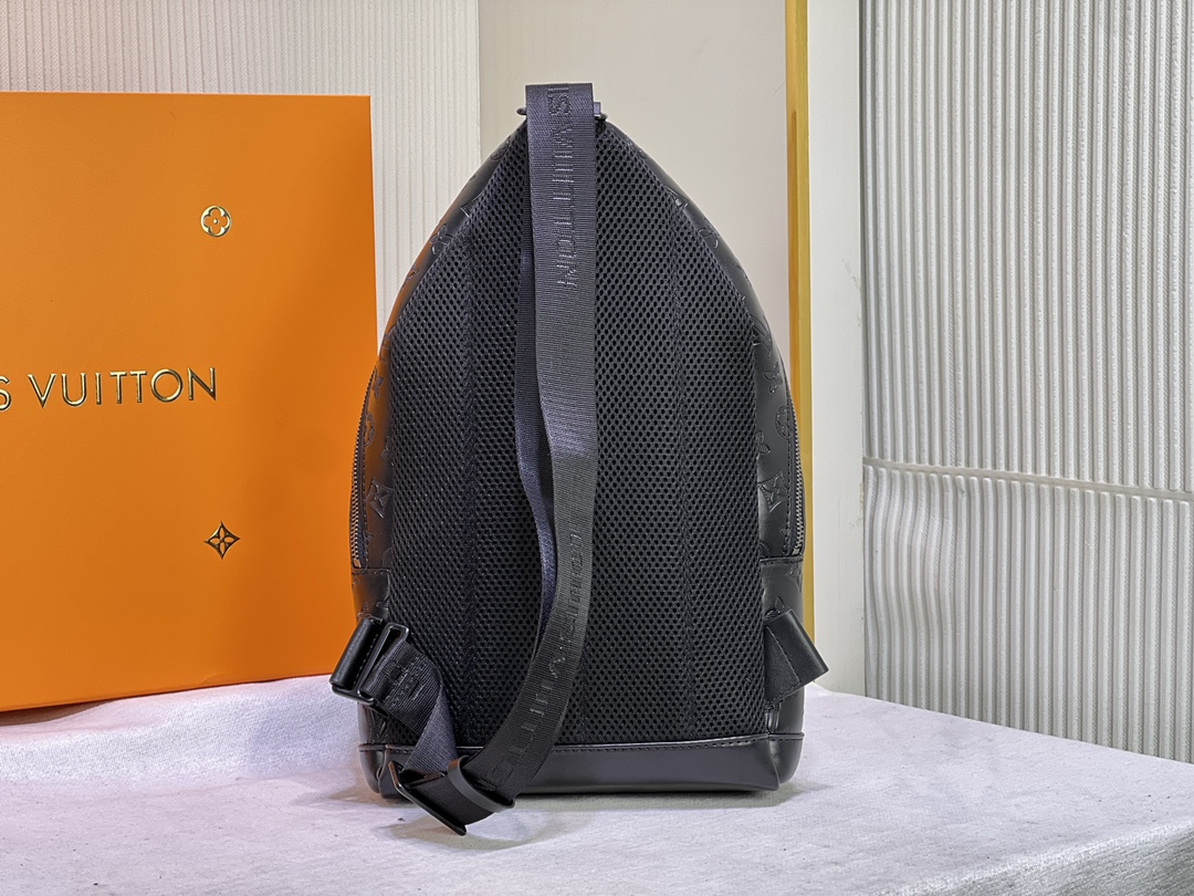 Replica Louis Vuitton Monogram Shadow Racer Slingbag M46107 - Image 4