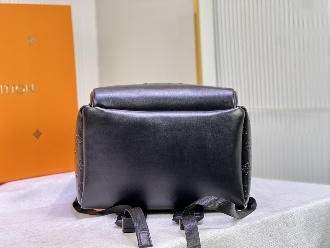 Replica Louis Vuitton Monogram Shadow Racer Backpack - Image 5