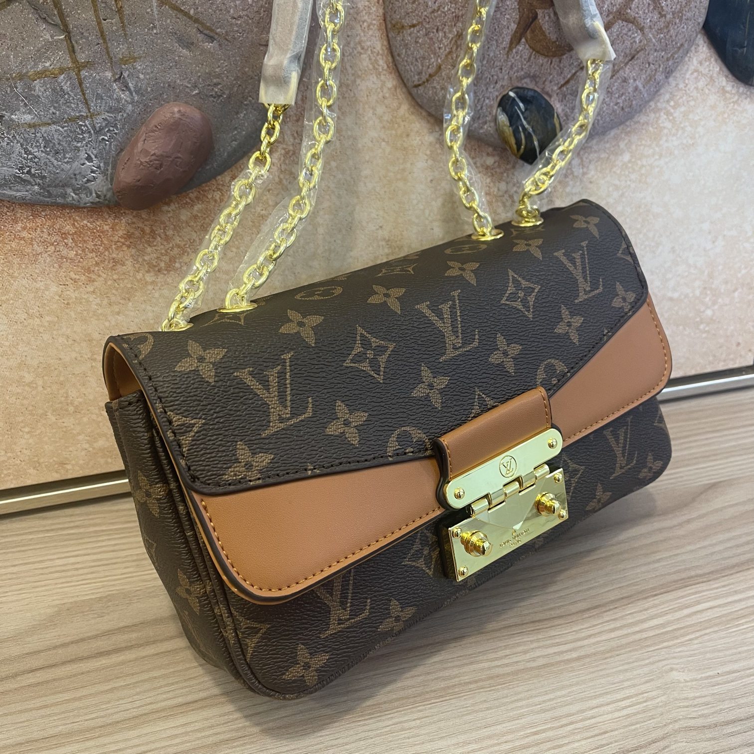 Replica Louis Vuitton Marceau Chain Handbag- Black/Brown - Image 7