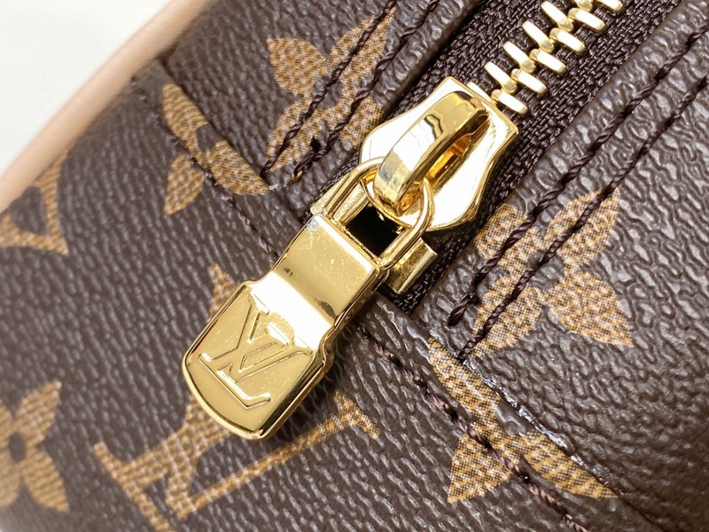Replica Louis Vuitton Toiletry Bag 25 M47527 - Image 4