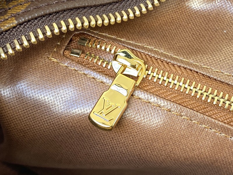 Replica Louis Vuitton Toiletry Bag 25 M47527 - Image 3