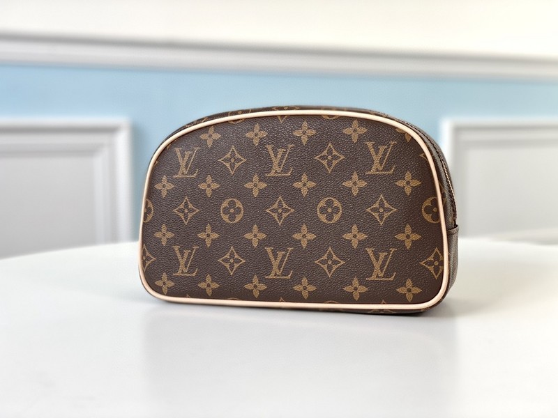 Replica Louis Vuitton Toiletry Bag 25 M47527
