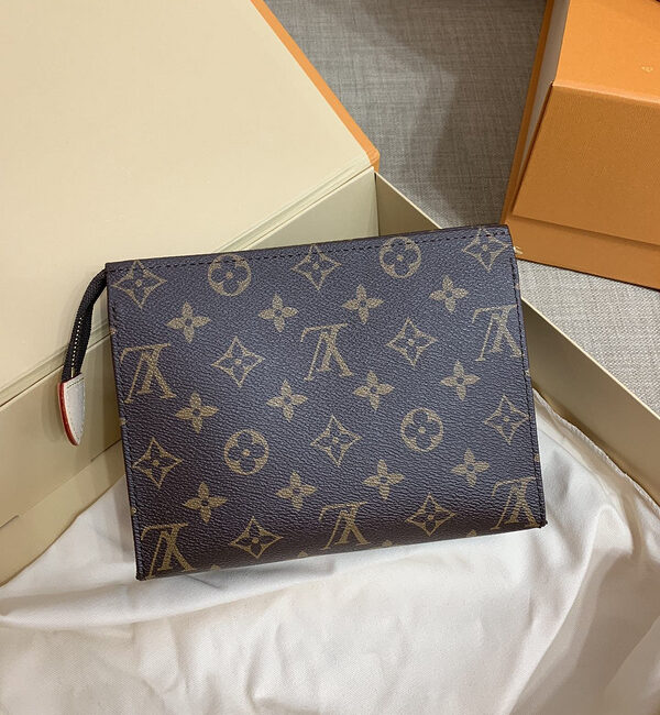 Replica Louis Vuitton Toiletry Pouch 19 M47544 - Image 9