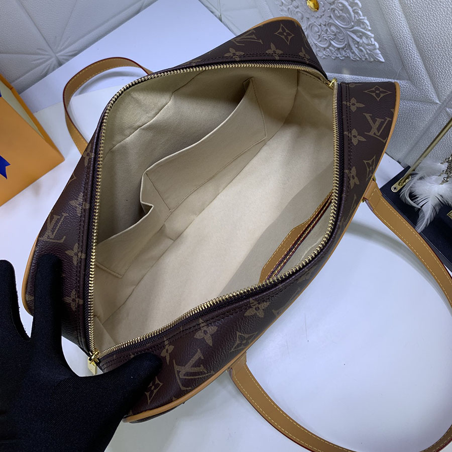 Replica Louis Vuitton Monogram Pochette Cite Shoulder Bag - Image 16