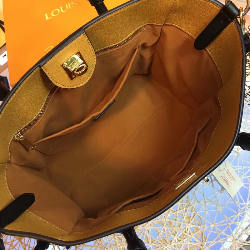Replica Louis Vuitton On My Side M53823 - Image 3