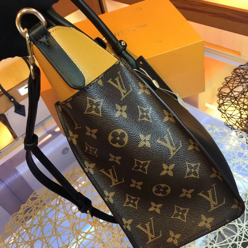 Replica Louis Vuitton On My Side M53823 - Image 5