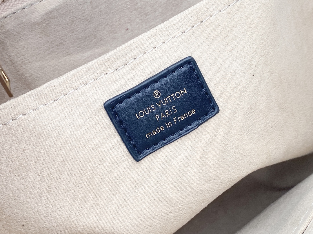 Replica Louis Vuitton On My Side M53827 - Image 13