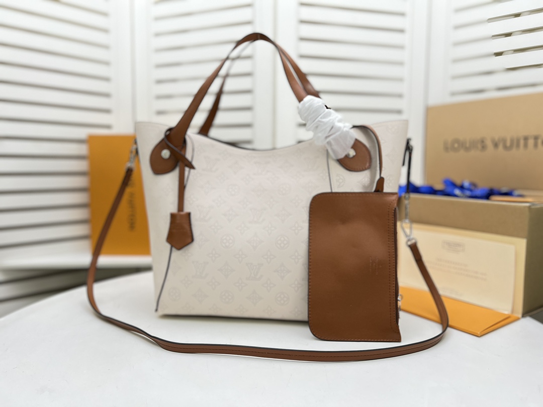 Replica Louis Vuitton Hina Mm- Black/Beige/Pink/White - Image 11