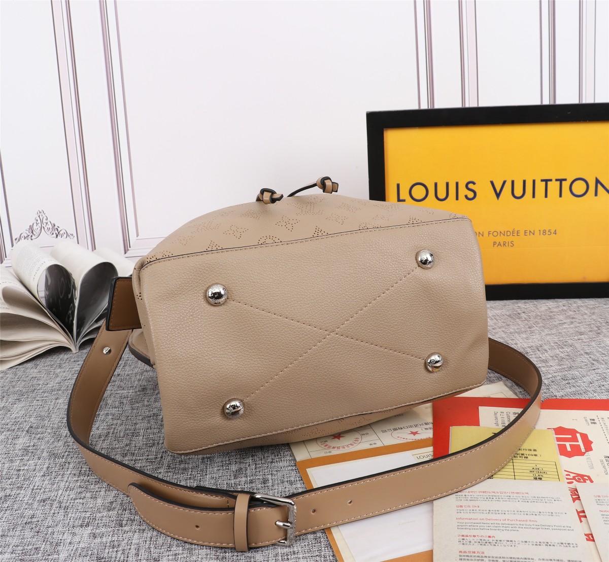 Replica Louis Vuitton Muria Bucket Bag- 5 Colors - Image 15