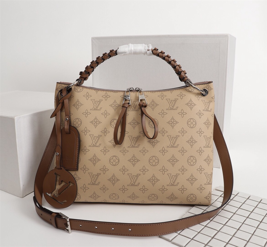 Replica Louis Vuitton Beaubourg Hobo Mm Bag 3 Colors - Image 12