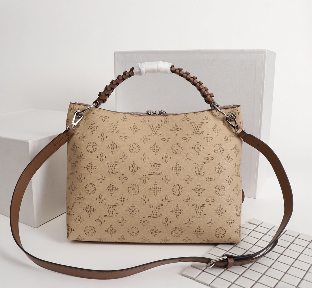 Replica Louis Vuitton Beaubourg Hobo Mm Bag 3 Colors - Image 14