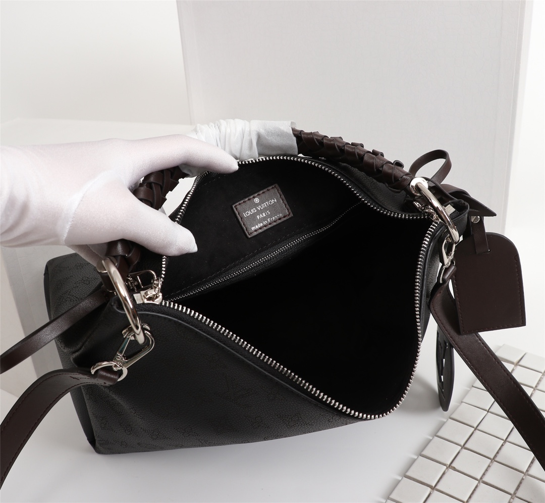 Replica Louis Vuitton Beaubourg Hobo Mm Bag 3 Colors - Image 6