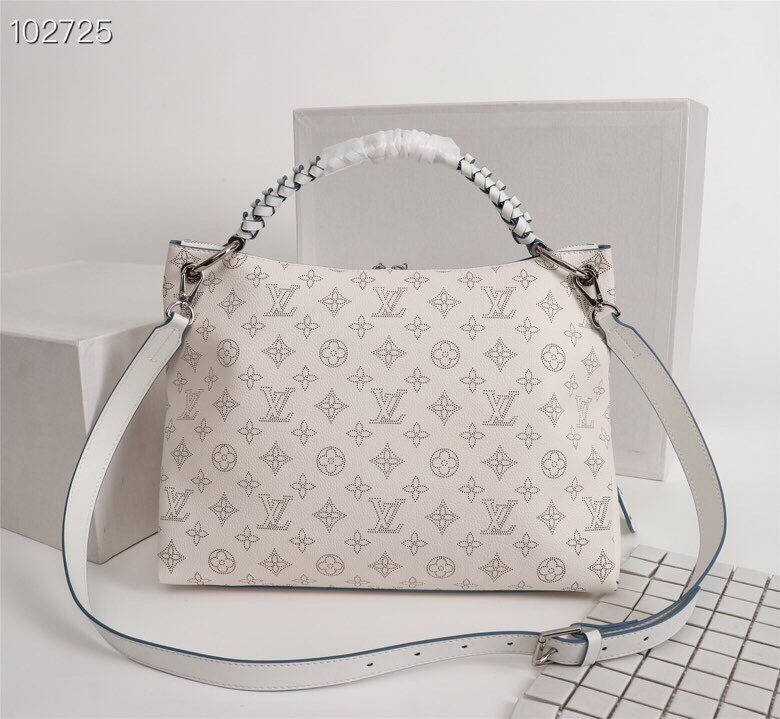 Replica Louis Vuitton Beaubourg Hobo Mm Bag 3 Colors - Image 10