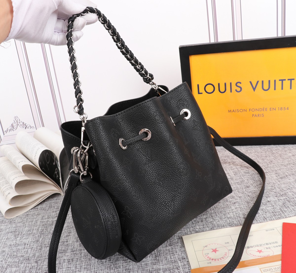 Replica Louis Vuitton Bella Bucket Bag Black/Pink/Grey - Image 2