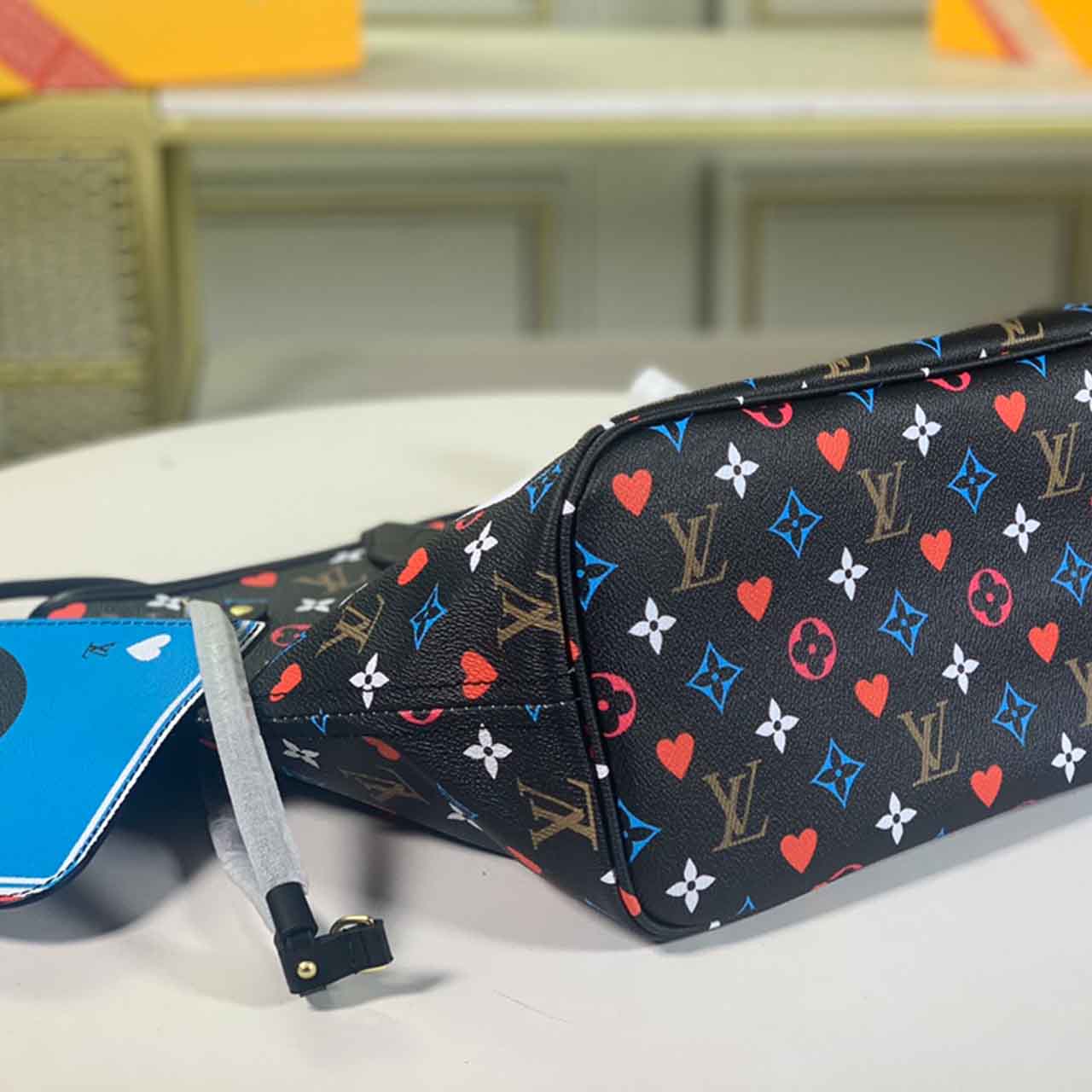 Replica Louis Vuitton Game On Neverfull Mm M57462 Black/White - Image 12