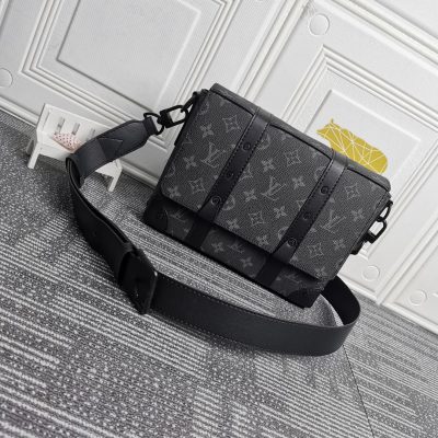 Alternative view of Replica Louis Vuitton Trunk Messenger Black