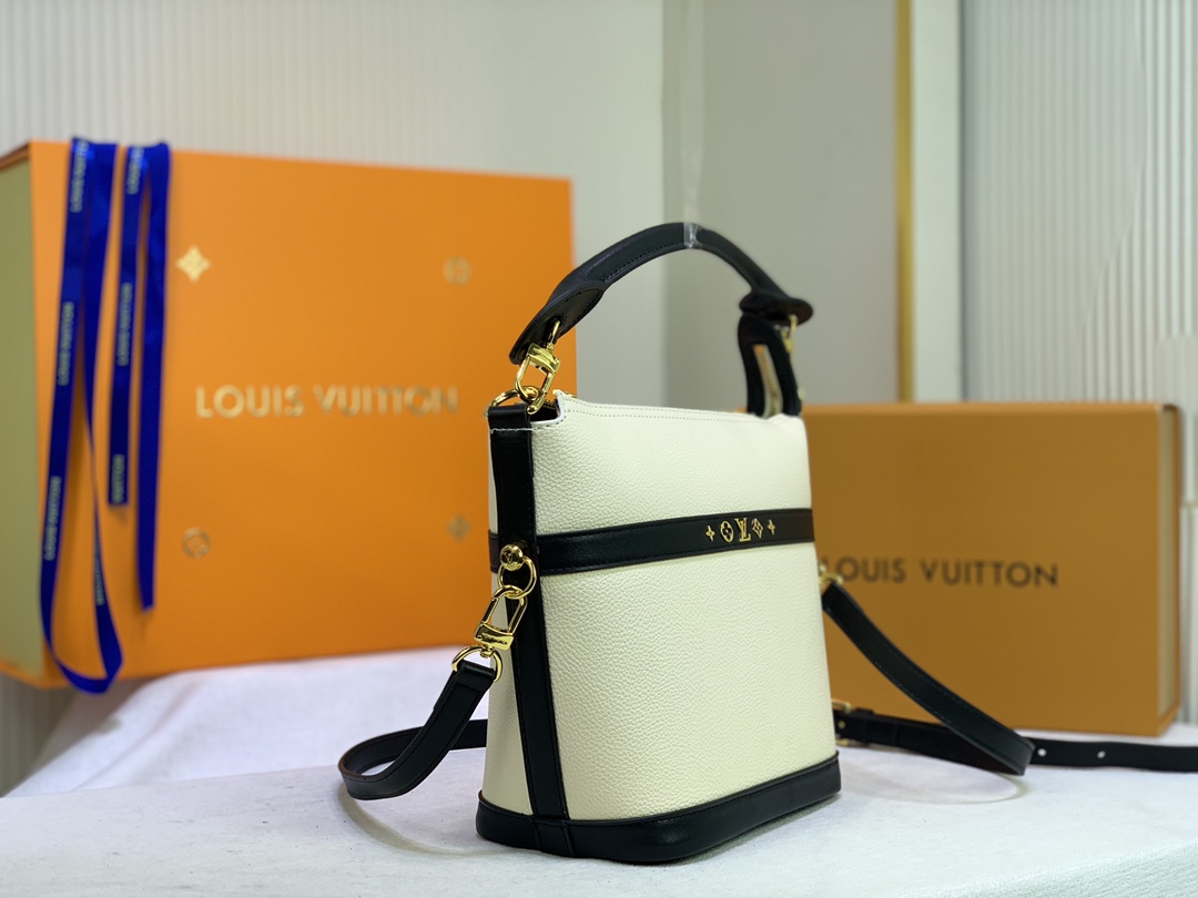 Replica Louis Vuitton Cruiser Pm Bag Black/White - Image 7