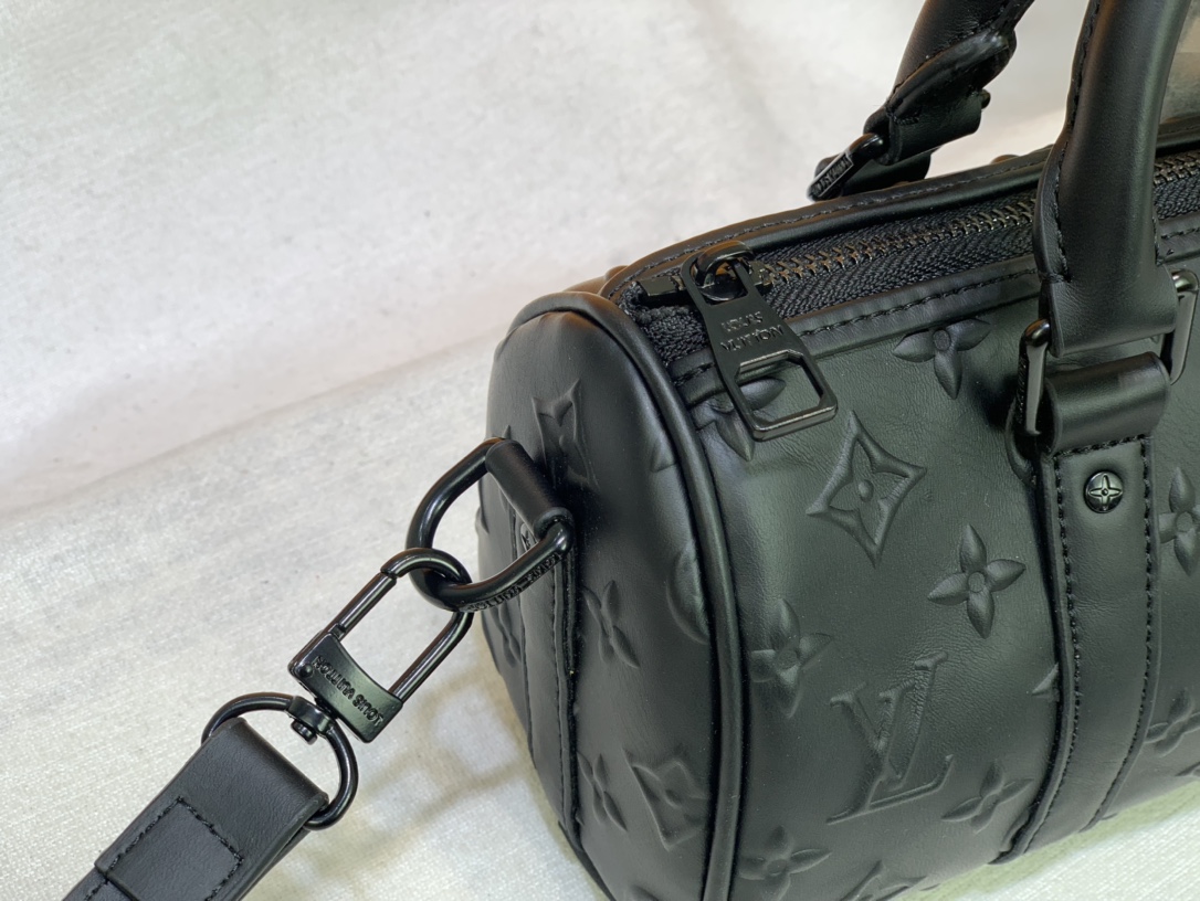 Replica Louis Vuitton Keepall Xs Monogram Seal Version - Image 8