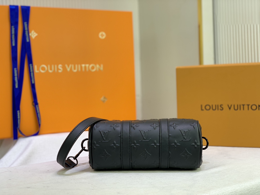 Replica Louis Vuitton Keepall Xs Monogram Seal Version - Image 9