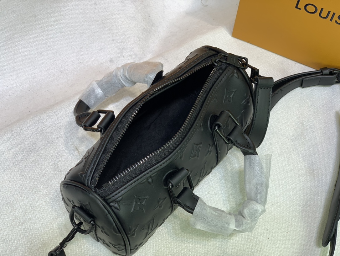 Replica Louis Vuitton Keepall Xs Monogram Seal Version - Image 10