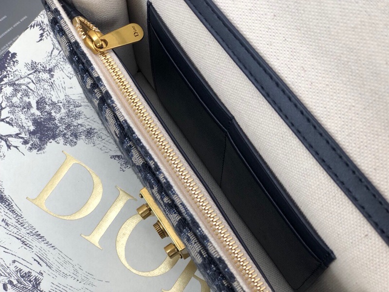 Replica Dior Small Flap Bag - Image 6