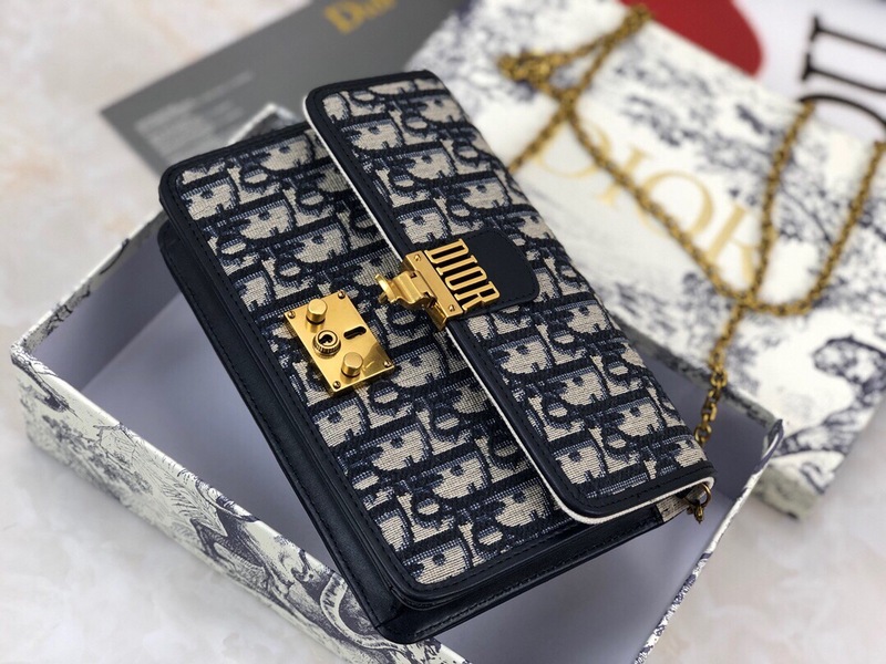 Replica Dior Small Flap Bag - Image 4