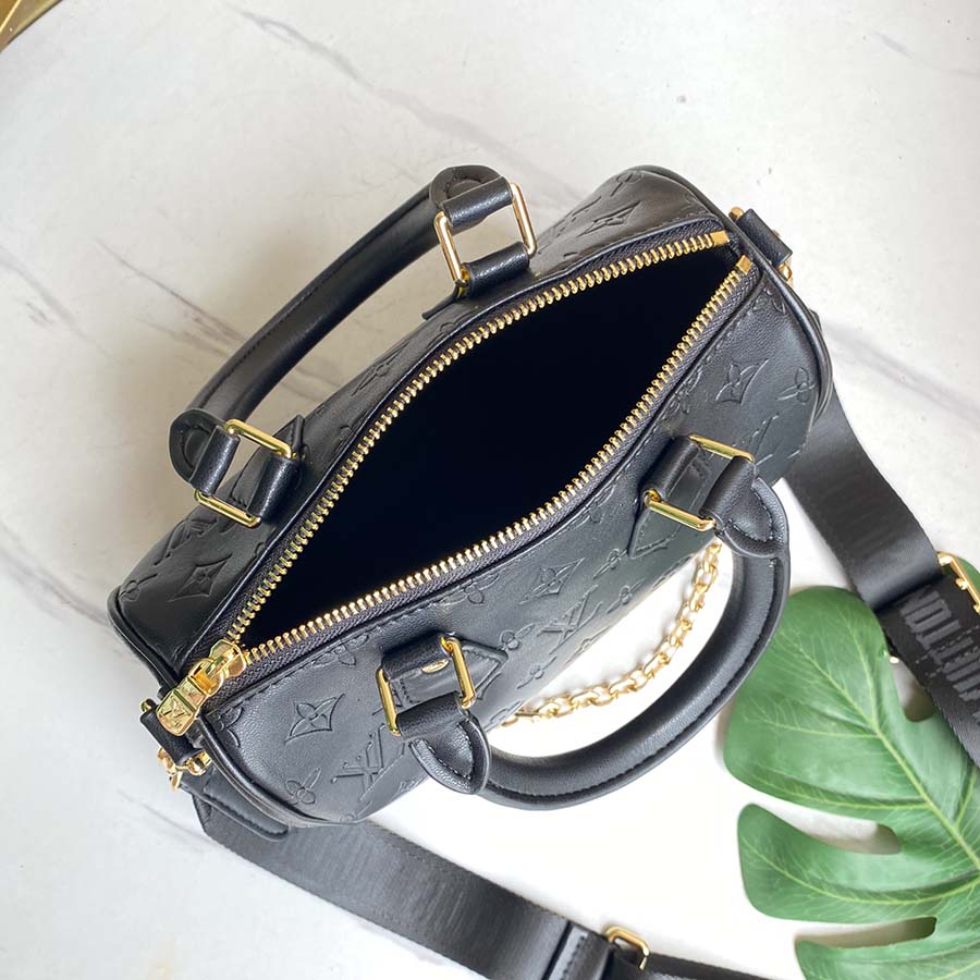 Replica Louis Vuitton Speedy Bandouliere 22 - Image 5
