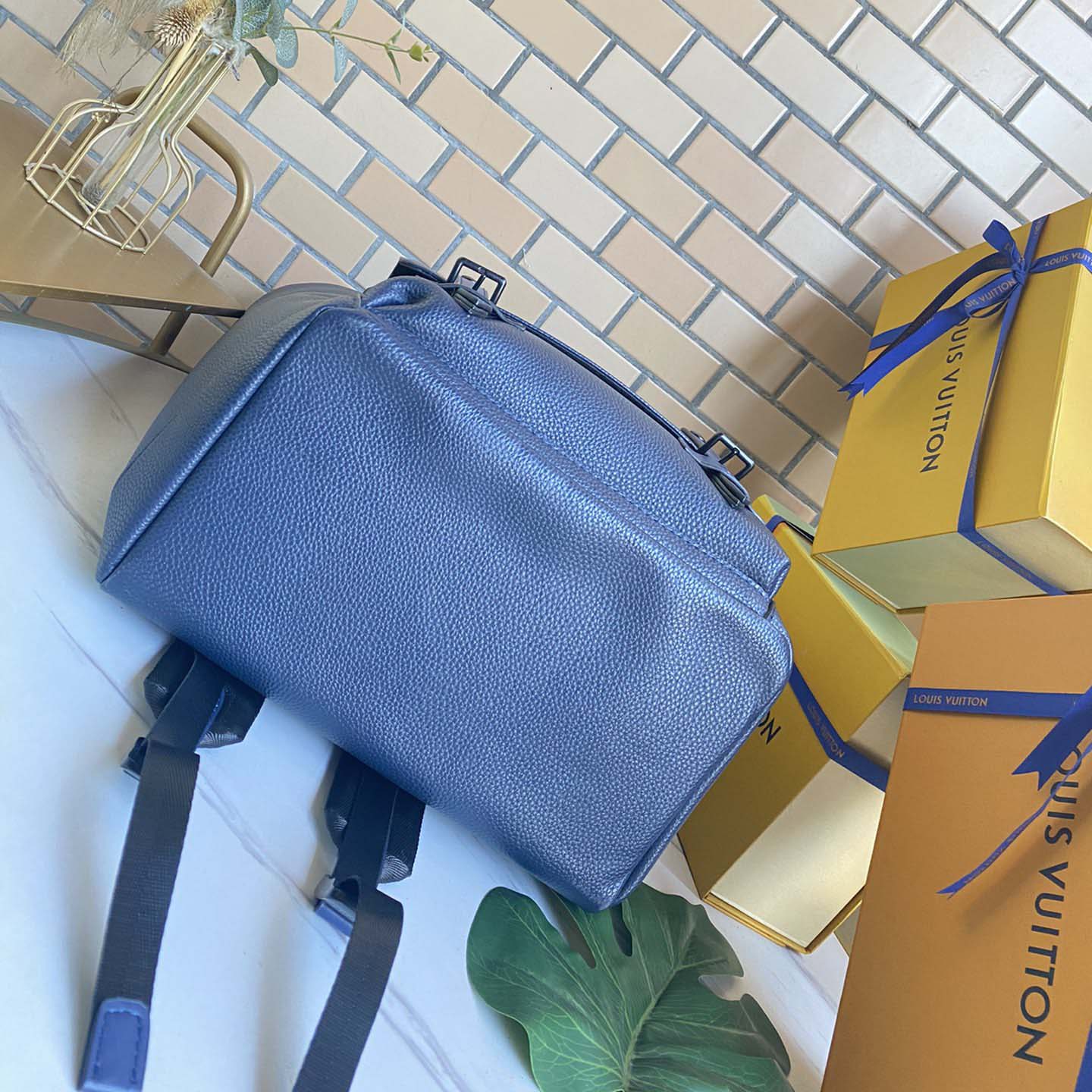 Replica Louis Vuitton Christopher Slim Backpack - Image 10