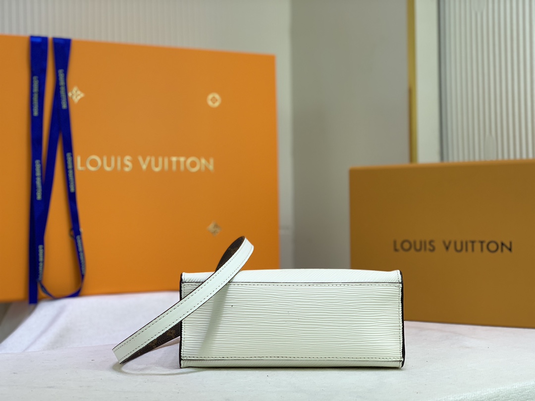 Replica Louis Vuitton Epi Leather Sac Plat Bb - Image 13