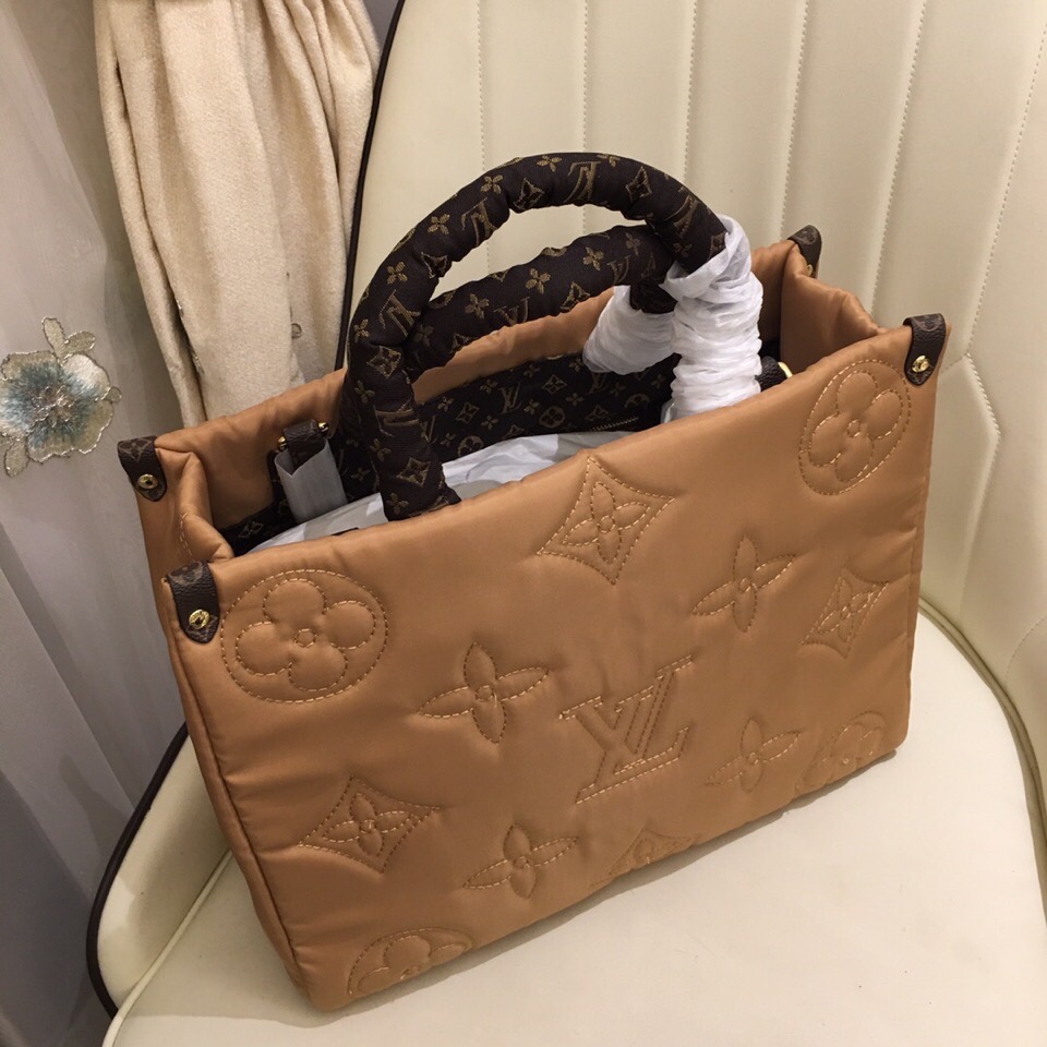 Replica Louis Vuitton Onthego Gm Tote Bag- Beige - Image 4