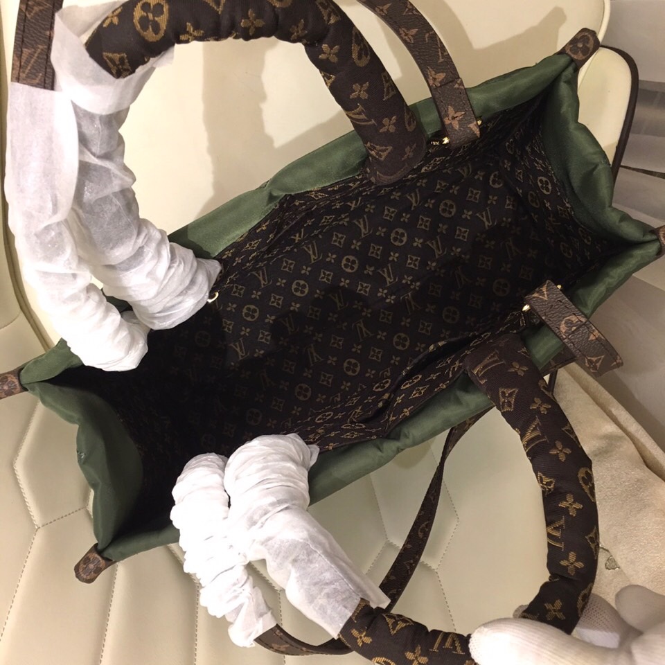 Replica Louis Vuitton Onthego Gm Tote Bag- Green - Image 7