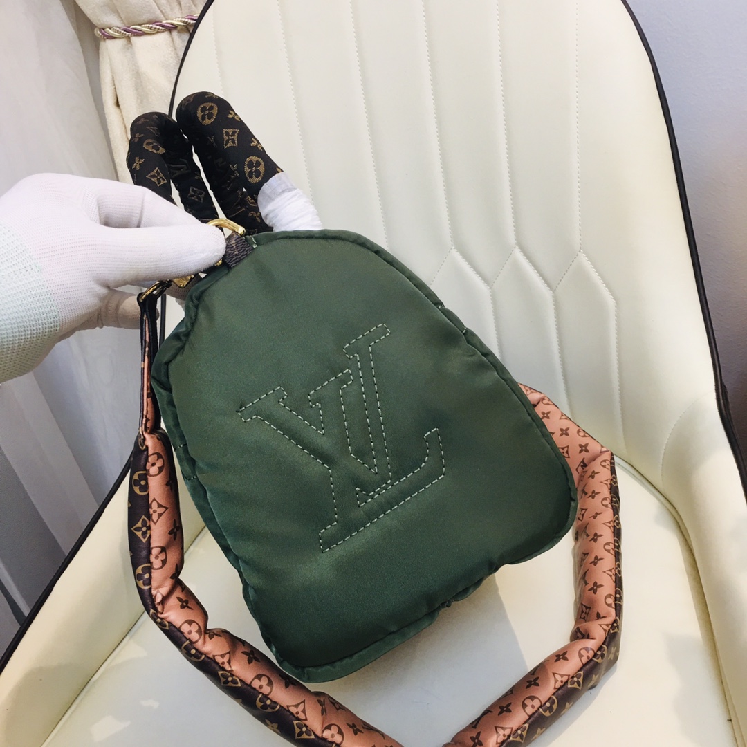 Replica Louis Vuitton Speedy Bandouliere 30 Handbag - Image 3