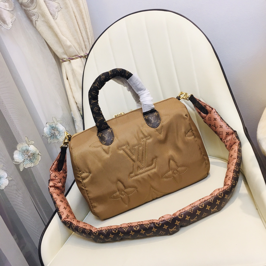 Replica Louis Vuitton Speedy Bandouliere 30 Handbag - Image 8
