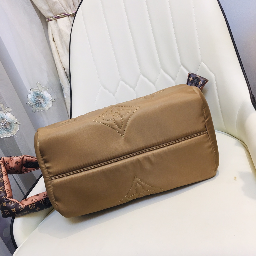 Replica Louis Vuitton Speedy Bandouliere 30 Handbag - Image 10