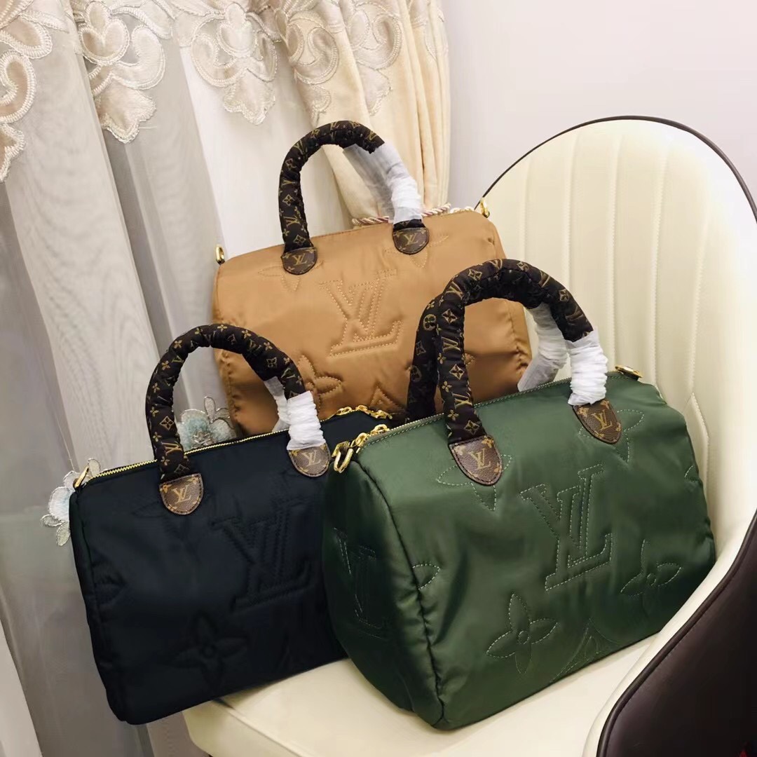 Replica Louis Vuitton Speedy Bandouliere 30 Handbag