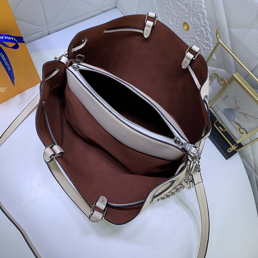 Replica Louis Vuitton Bella Tote Bag - Image 9