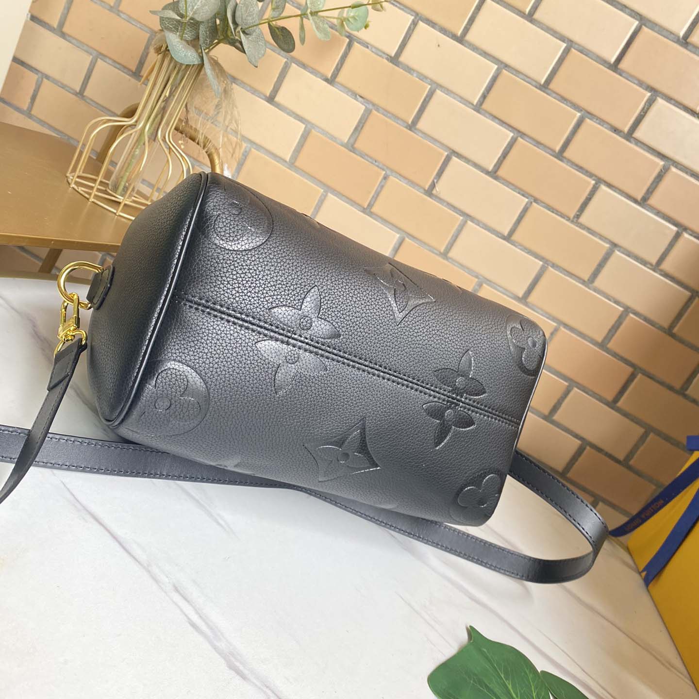 Replica Louis Vuitton Speedy Bandouliere 25 Handbag - Image 5