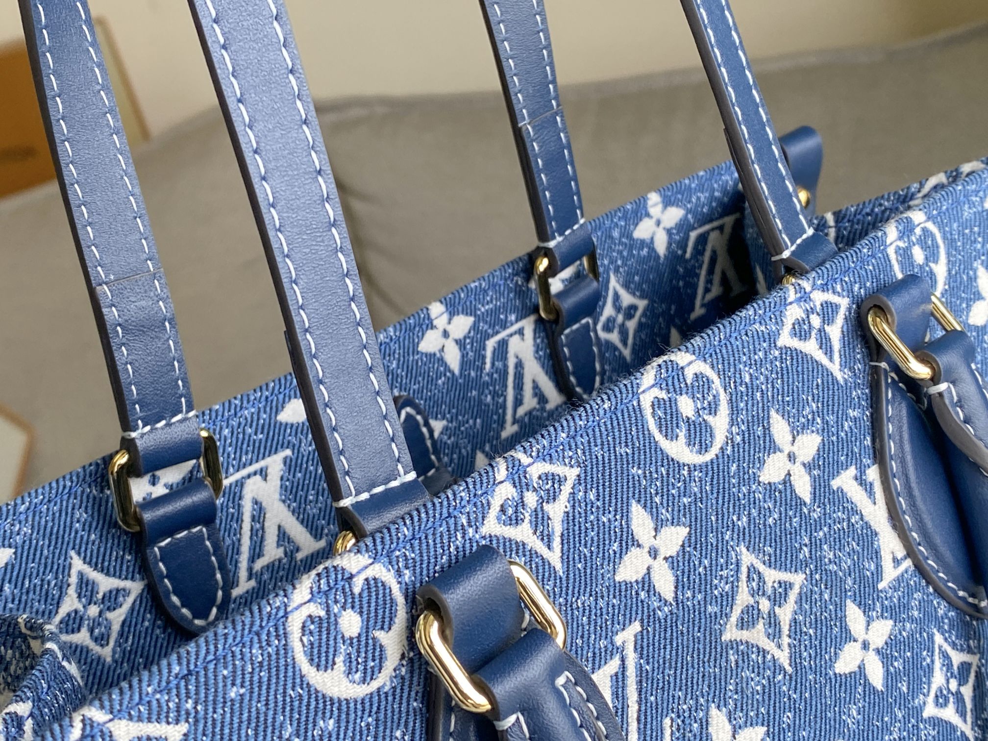Replica Louis Vuitton Monogram Jacquard Onthego Mm Tote - Image 7